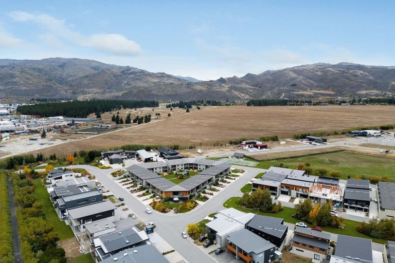 Photo of property in 6 Le Mans Grove, Cromwell, 9384