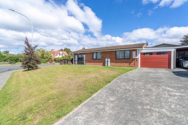 Photo of property in 1 Donald Ross Place, Te Anau, 9600