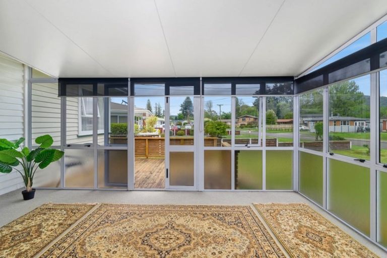 Photo of property in 24 Martin Street, Utuhina, Rotorua, 3015