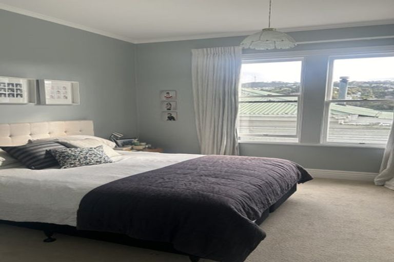 Photo of property in 10 Garfield Street, Brooklyn, Wellington, 6021