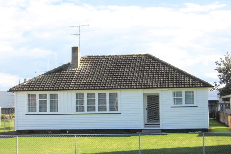 Photo of property in 213 Mackay Street, Thames, 3500