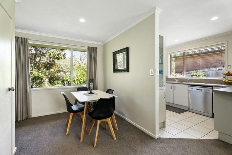 Photo of property in 2/22 Ellenbury Place, Stanmore Bay, Whangaparaoa, 0932