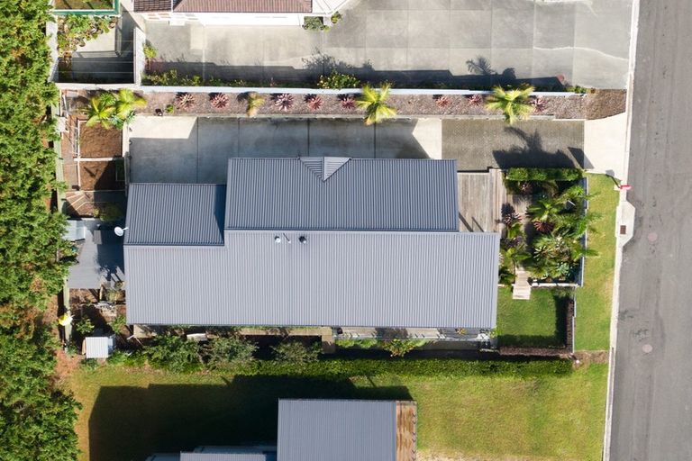 Photo of property in 27 Lori Lane, Coopers Beach, 0420