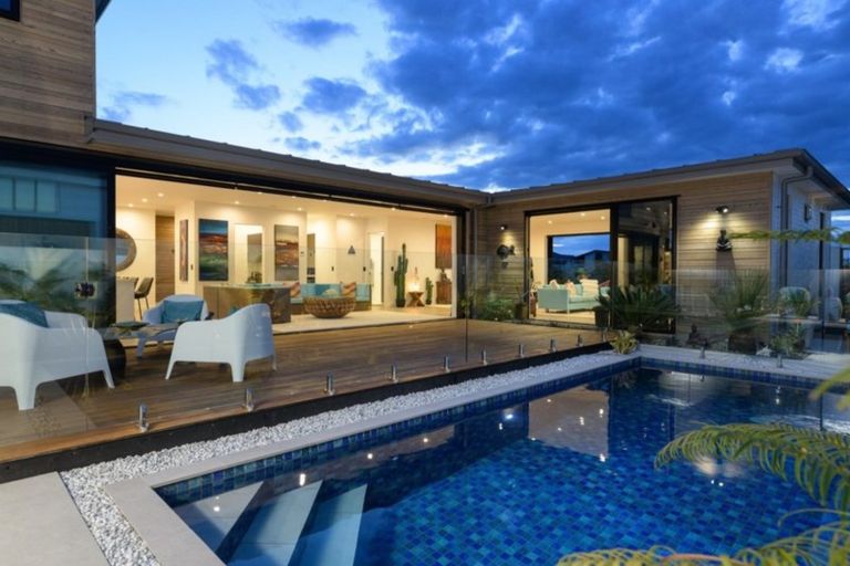 Photo of property in 15 Forstera Way, Papamoa Beach, Papamoa, 3118