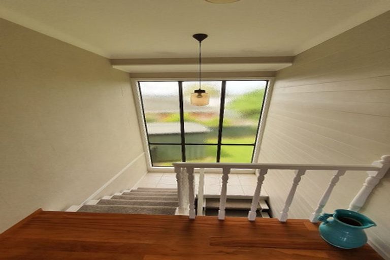 Photo of property in 227 Bucklands Beach Road, Bucklands Beach, Auckland, 2012