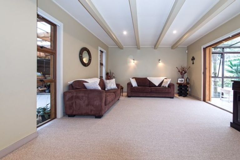 Photo of property in 15 Royal Road, Massey, Auckland, 0614