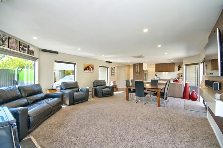 Photo of property in 16 Alta Place, Frankton, Queenstown, 9300