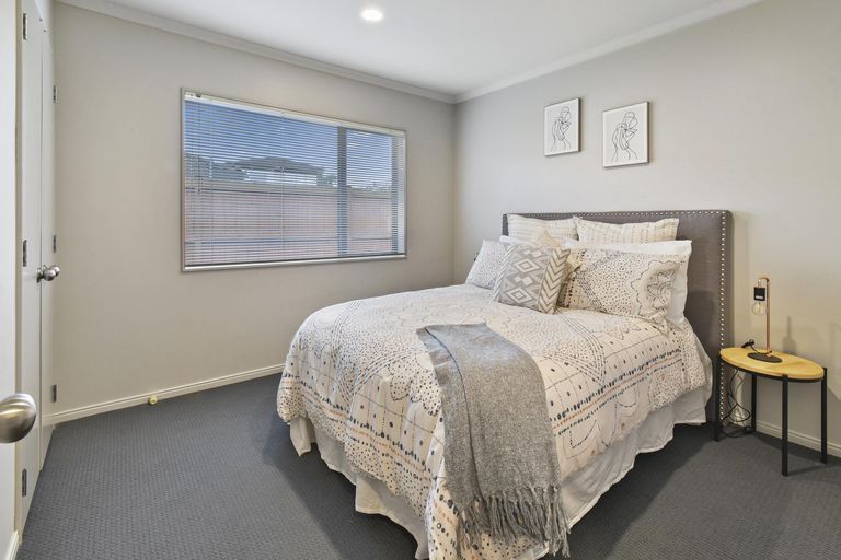 Photo of property in 6 Fergy Crescent, Wattle Downs, Auckland, 2103