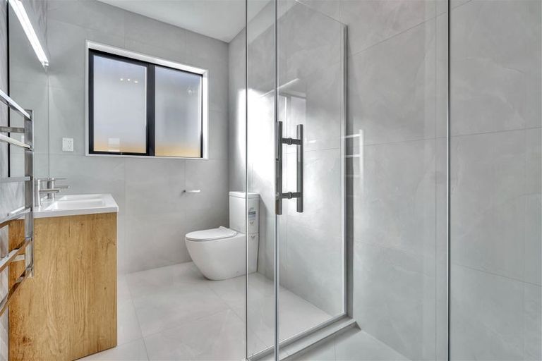 Photo of property in 12 Woven Place, Karaka, Papakura, 2113