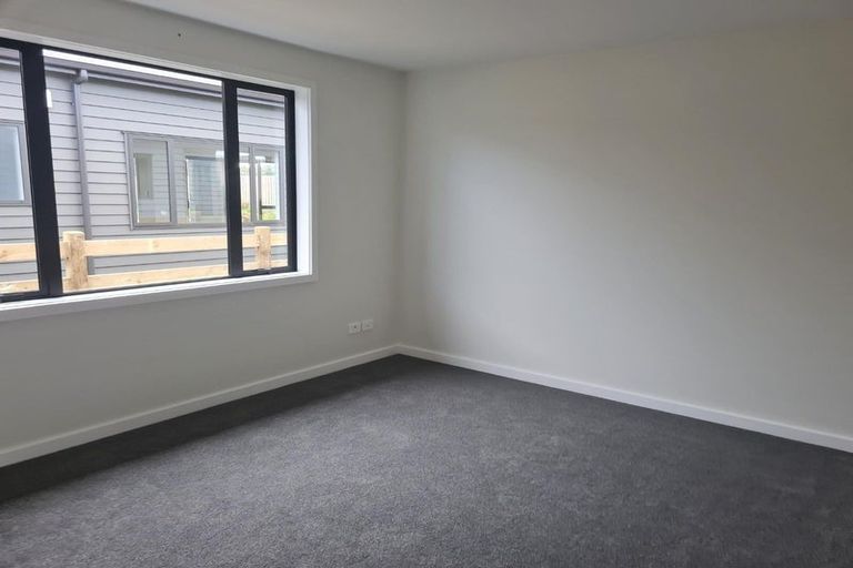 Photo of property in 54 Paparahi Place, Wainui, Silverdale, 0992