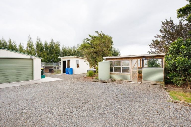 Photo of property in 175 Konini Street, Tokomaru, Palmerston North, 4474