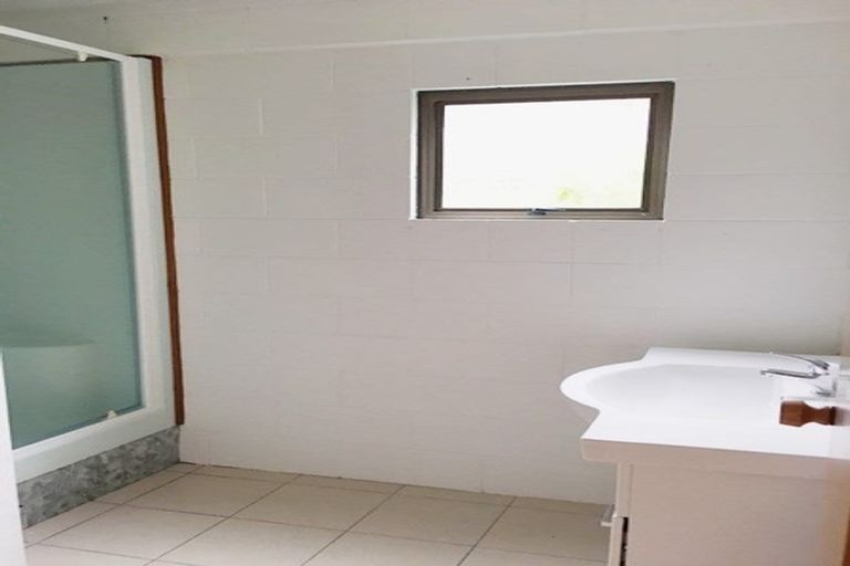 Photo of property in 287 Titirangi Road, Titirangi, Auckland, 0604