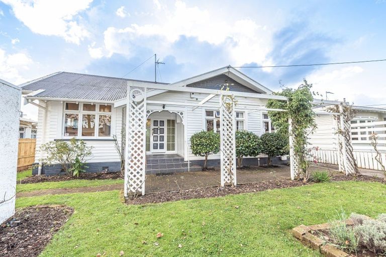Photo of property in 4 Godwin Crescent, College Estate, Whanganui, 4500