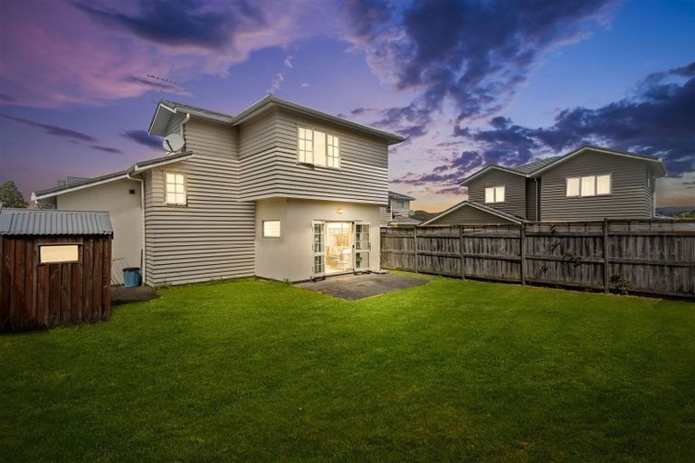 Photo of property in 15 Mulvaney Crescent, Henderson, Auckland, 0612