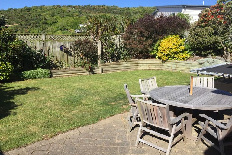 Photo of property in 7 Irwell Street, Island Bay, Wellington, 6023