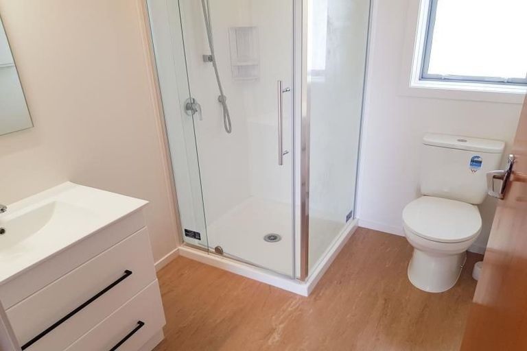 Photo of property in 3/41a Tramway Road, Beach Haven, Auckland, 0626