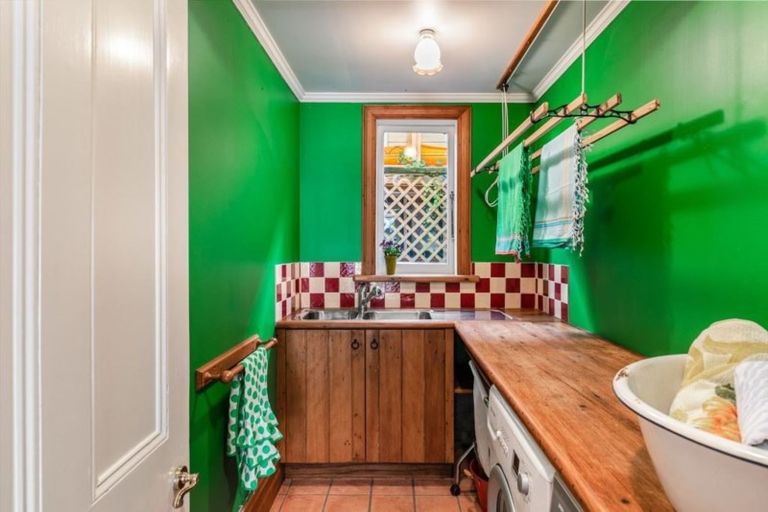 Photo of property in 42 Church Street, Devonport, Auckland, 0624