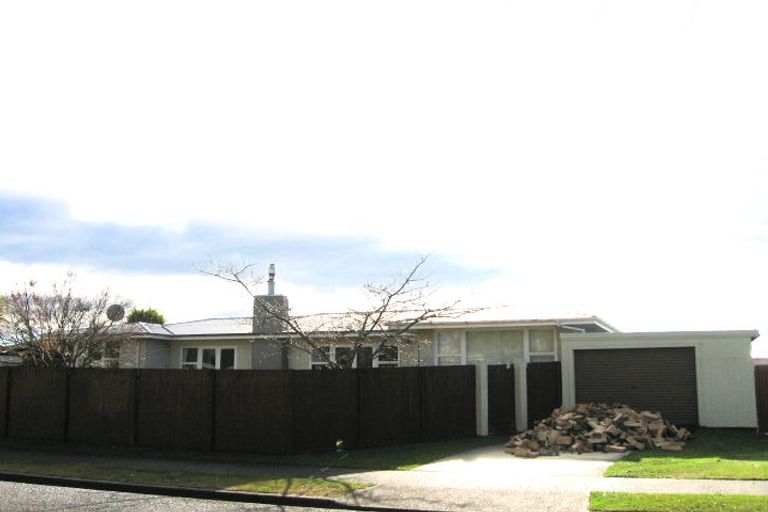 Photo of property in 4 Marshall Street, Onekawa, Napier, 4110