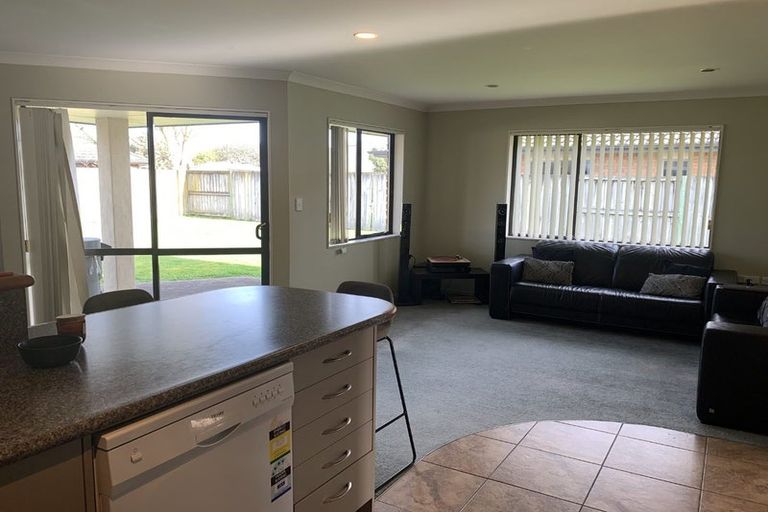 Photo of property in 5 Miers Glade, Rototuna North, Hamilton, 3210