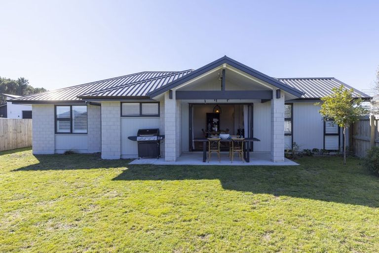 Photo of property in 3 Kohuhu Place, Motuoapa, 3382