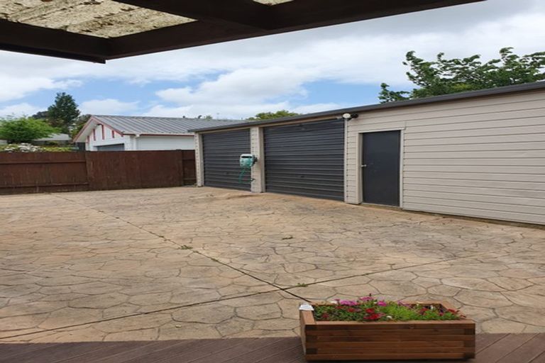 Photo of property in 29 Lydia Place, Kelvin Grove, Palmerston North, 4414