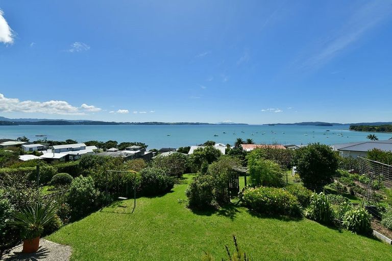 Photo of property in 6 Deerness Crescent, Algies Bay, Warkworth, 0920