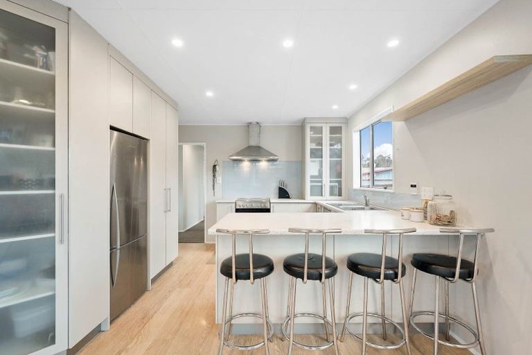 Photo of property in 4 Conclusion Street, Ascot Park, Porirua, 5024