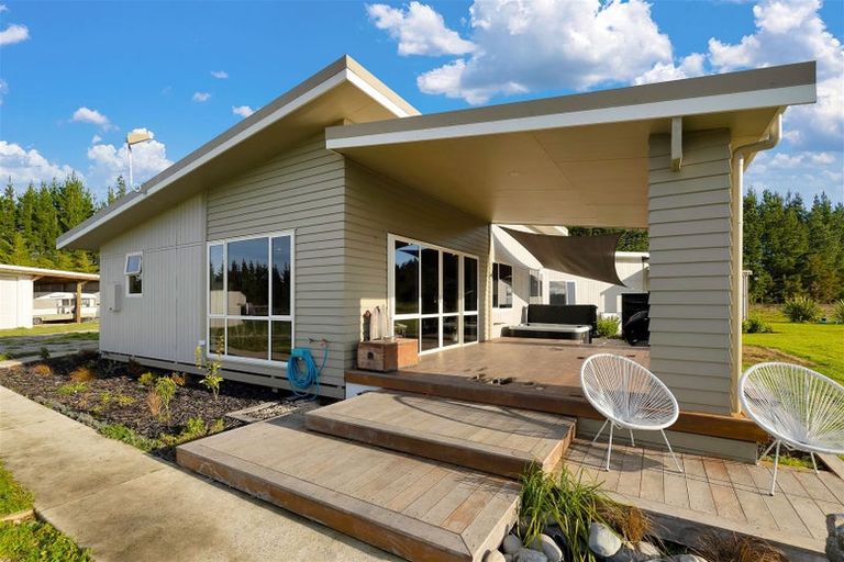 Photo of property in 970 Poyntzs Road, Eyrewell, Rangiora, 7476