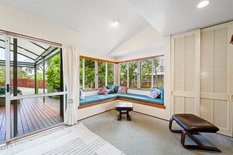 Photo of property in 4 Stillwater Crescent, Stillwater, Silverdale, 0993