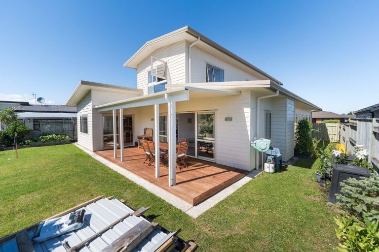 Photo of property in 6 Silkwood Place, Fitzherbert, Palmerston North, 4410