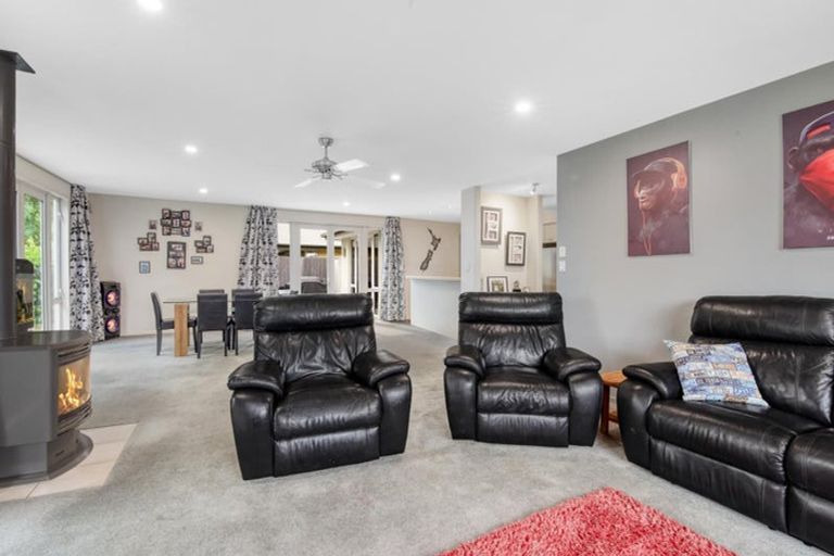 Photo of property in 38 Pentecost Road, Rangiora, 7400