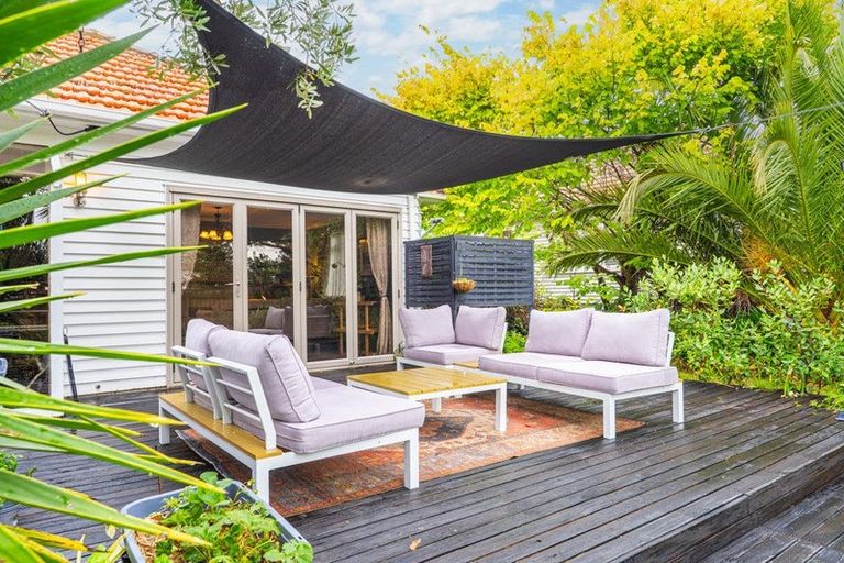 Photo of property in 24 Maxwell Avenue, Durie Hill, Whanganui, 4500