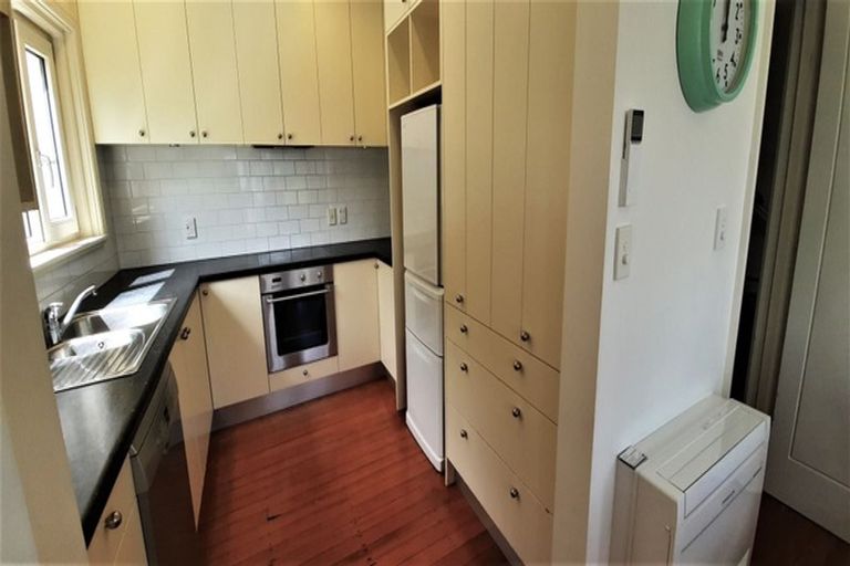 Photo of property in 9 Macmillan Avenue, Cashmere, Christchurch, 8022