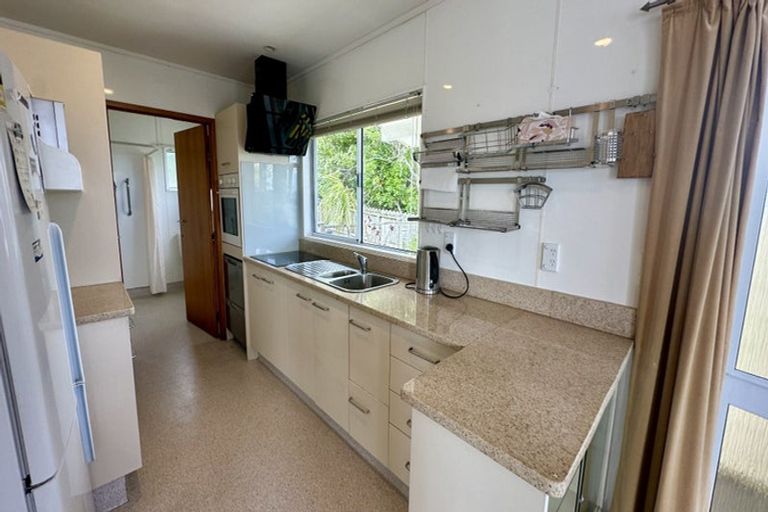 Photo of property in 9 Waiana Avenue, Mangere Bridge, Auckland, 2022