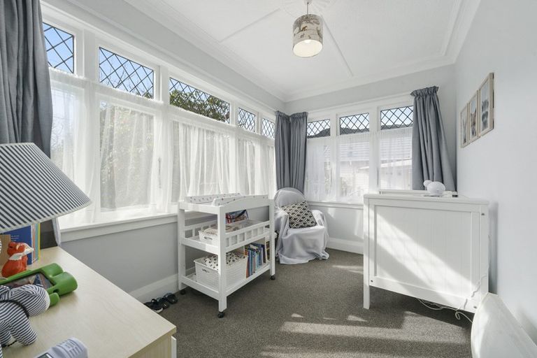 Photo of property in 14 Norton Park Avenue, Fairfield, Lower Hutt, 5011