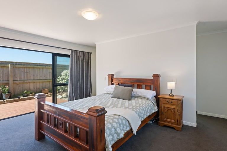 Photo of property in 14 Duncans Way, Otaki Beach, Otaki, 5512