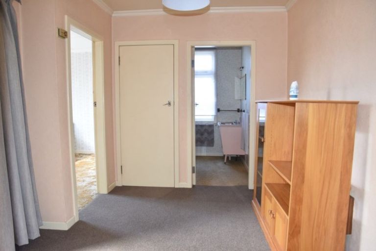 Photo of property in 6 Allan Street, Otatara, Invercargill, 9879