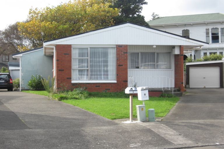 Photo of property in 6 Amberley Grove, Hutt Central, Lower Hutt, 5010