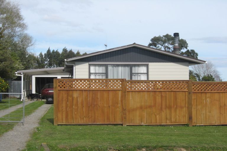 Photo of property in 15 Tawa Street, Tokomaru, Palmerston North, 4474