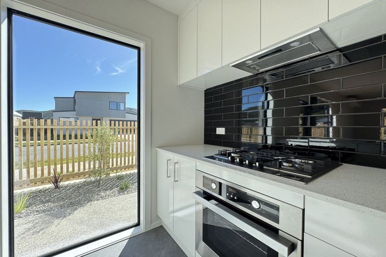 Photo of property in 15 Te Ara O Toroa, Wainuiomata, Lower Hutt, 5014