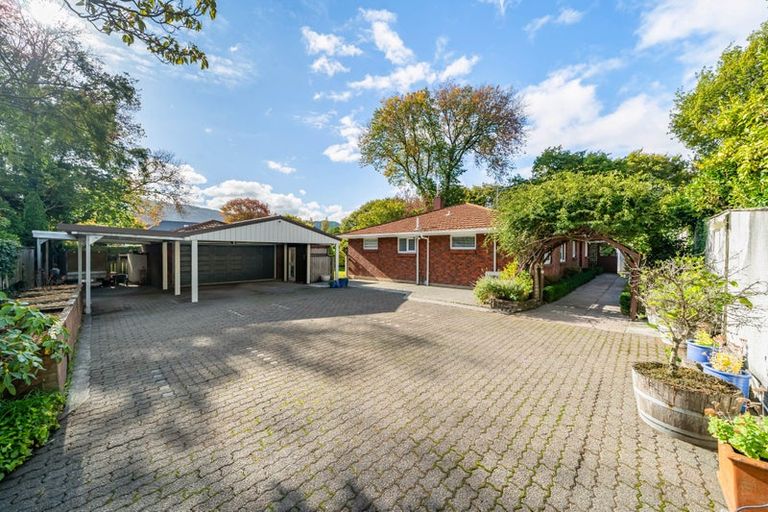 Photo of property in 333 Fergusson Drive, Heretaunga, Upper Hutt, 5018