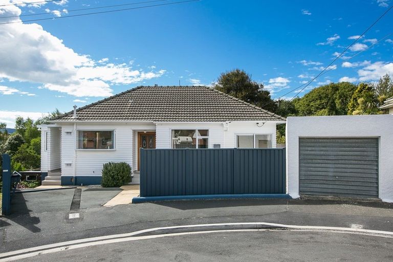 Photo of property in 12 Holyrood Avenue, Wakari, Dunedin, 9010