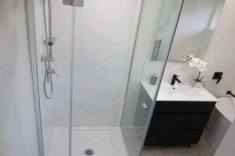 Photo of property in 1/68 Nortons Road, Avonhead, Christchurch, 8042