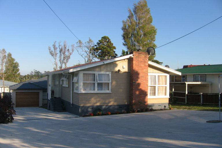 Photo of property in 1/542a Glenfield Road, Glenfield, Auckland, 0629