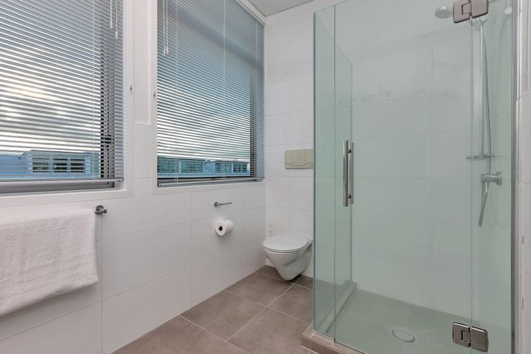 Photo of property in Shed 20 Princes Wharf Apartments, 48a/139 Quay Street, Auckland Central, Auckland, 1010