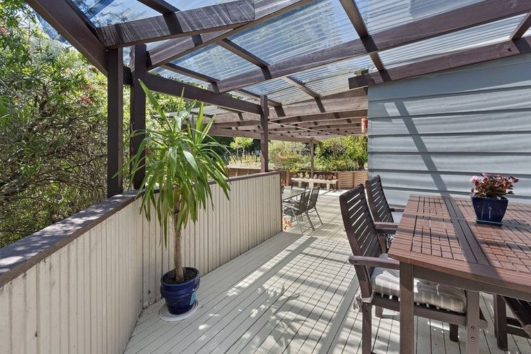Photo of property in 67 Kennedy Avenue, Forrest Hill, Auckland, 0620