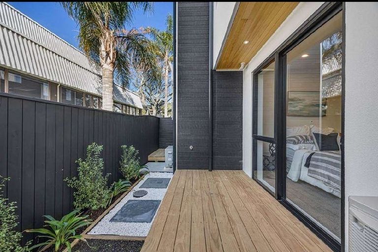 Photo of property in 2/3 Campbell Road, Takapuna, Auckland, 0622