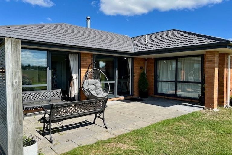 Photo of property in 1 Reeds Road, Darfield, 7510