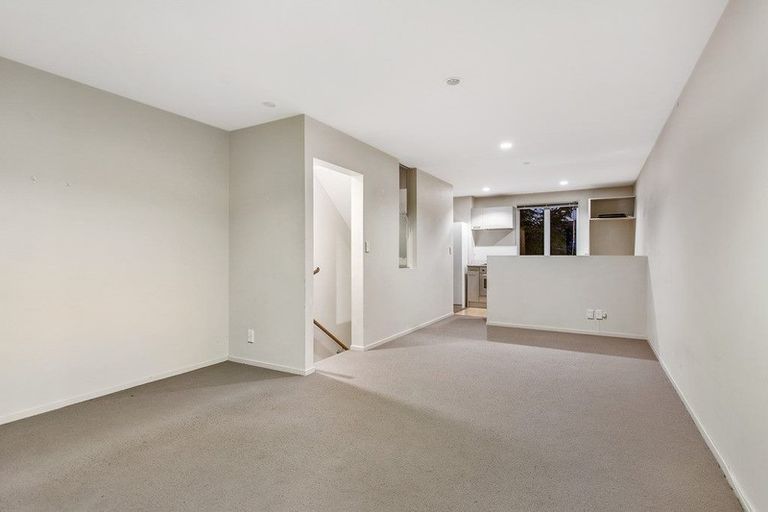 Photo of property in 64 Albionvale Road, Glen Eden, Auckland, 0602