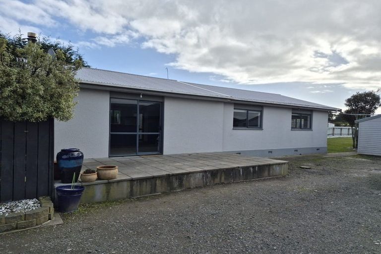 Photo of property in 80 Watt Road, Otatara, Invercargill, 9879